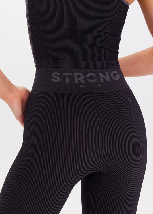 Ribbed Seamless 25in Midi Pant